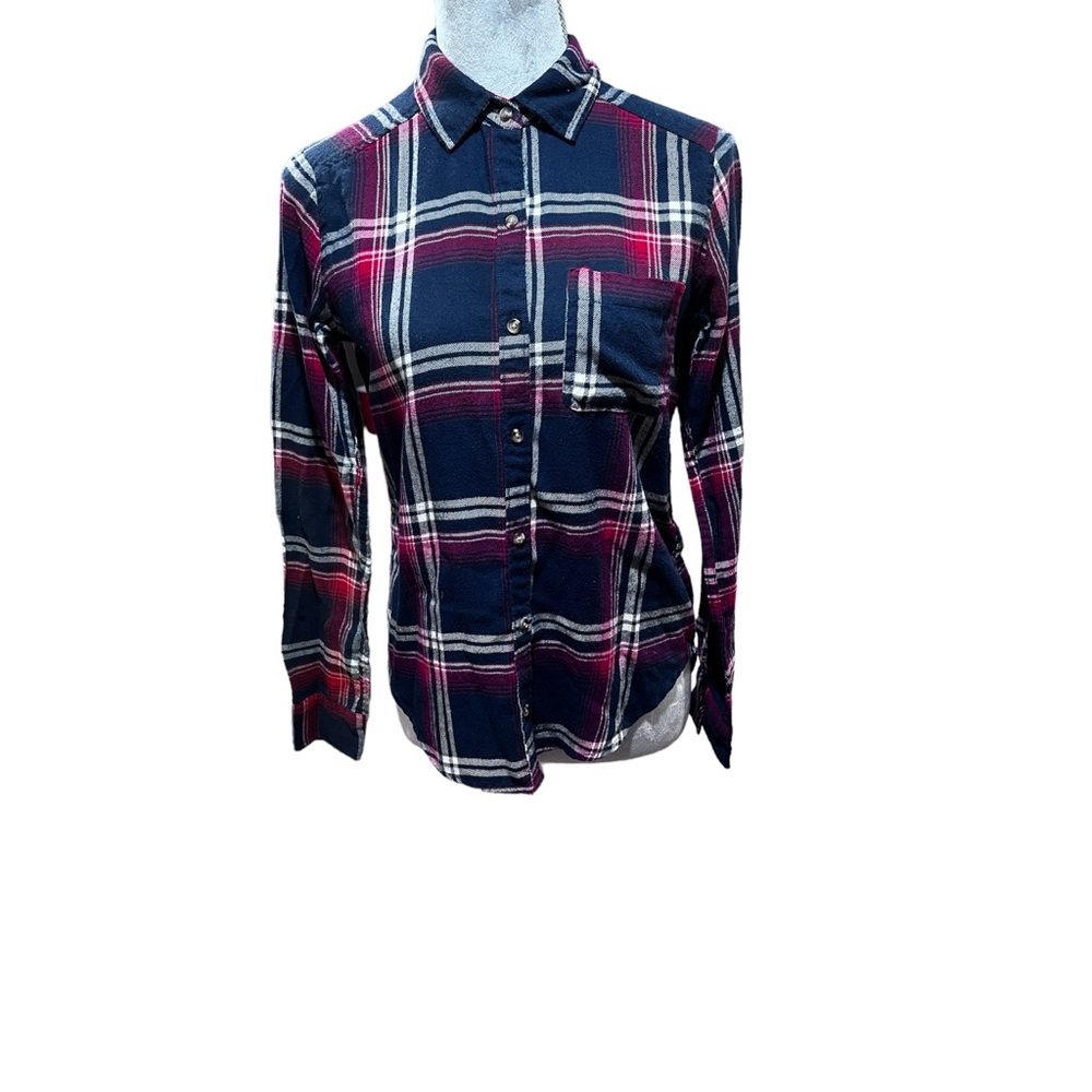 Women’s XS Hollister long sleeve button down plaid shirt
